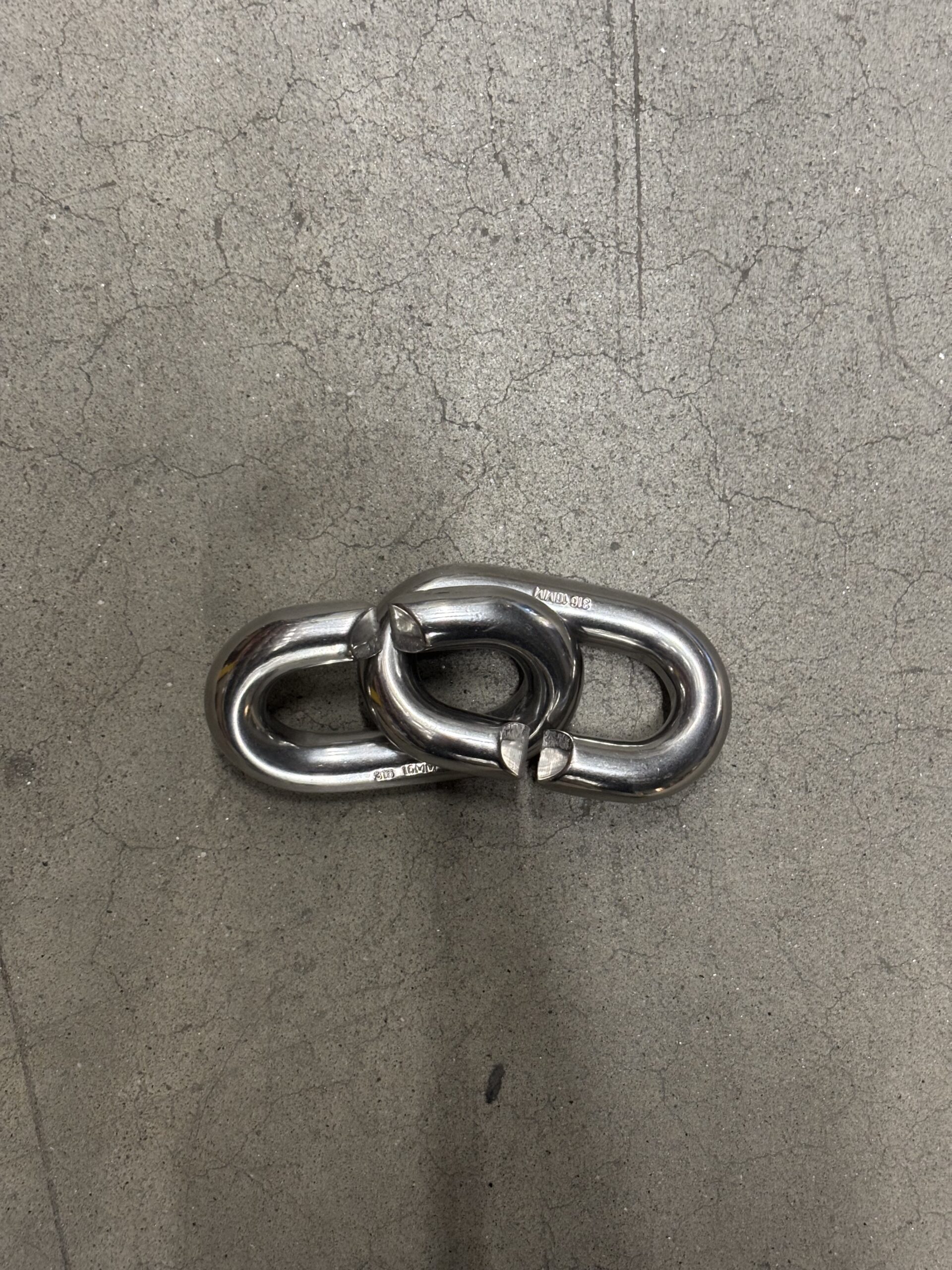 Stainless steel coupling loops